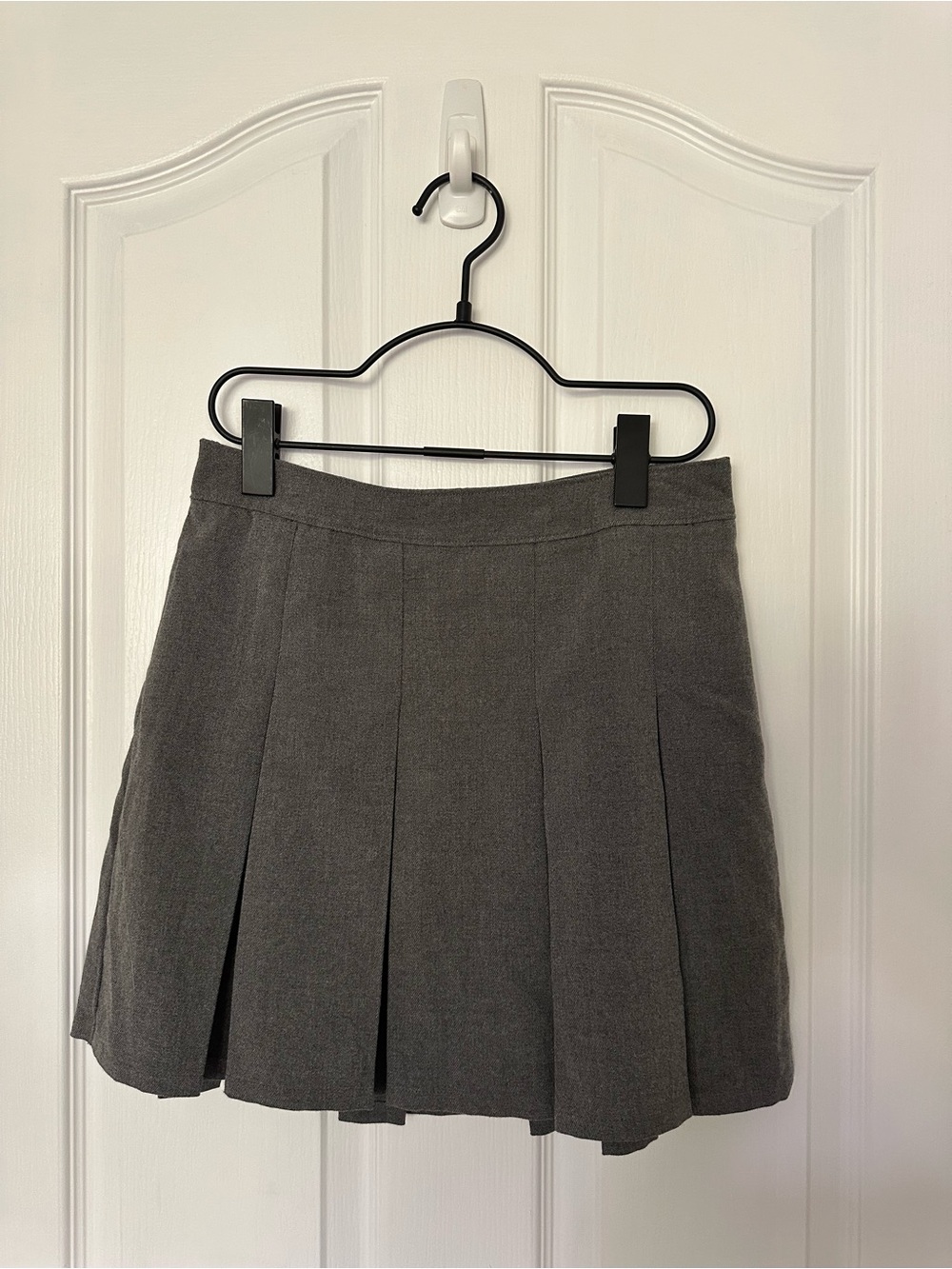 Hollister Gray Pleated Mini Skirt mid rise